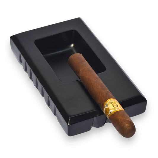 Rectangular cigar ashtray with a luxurious design and a single cigar rest (black)